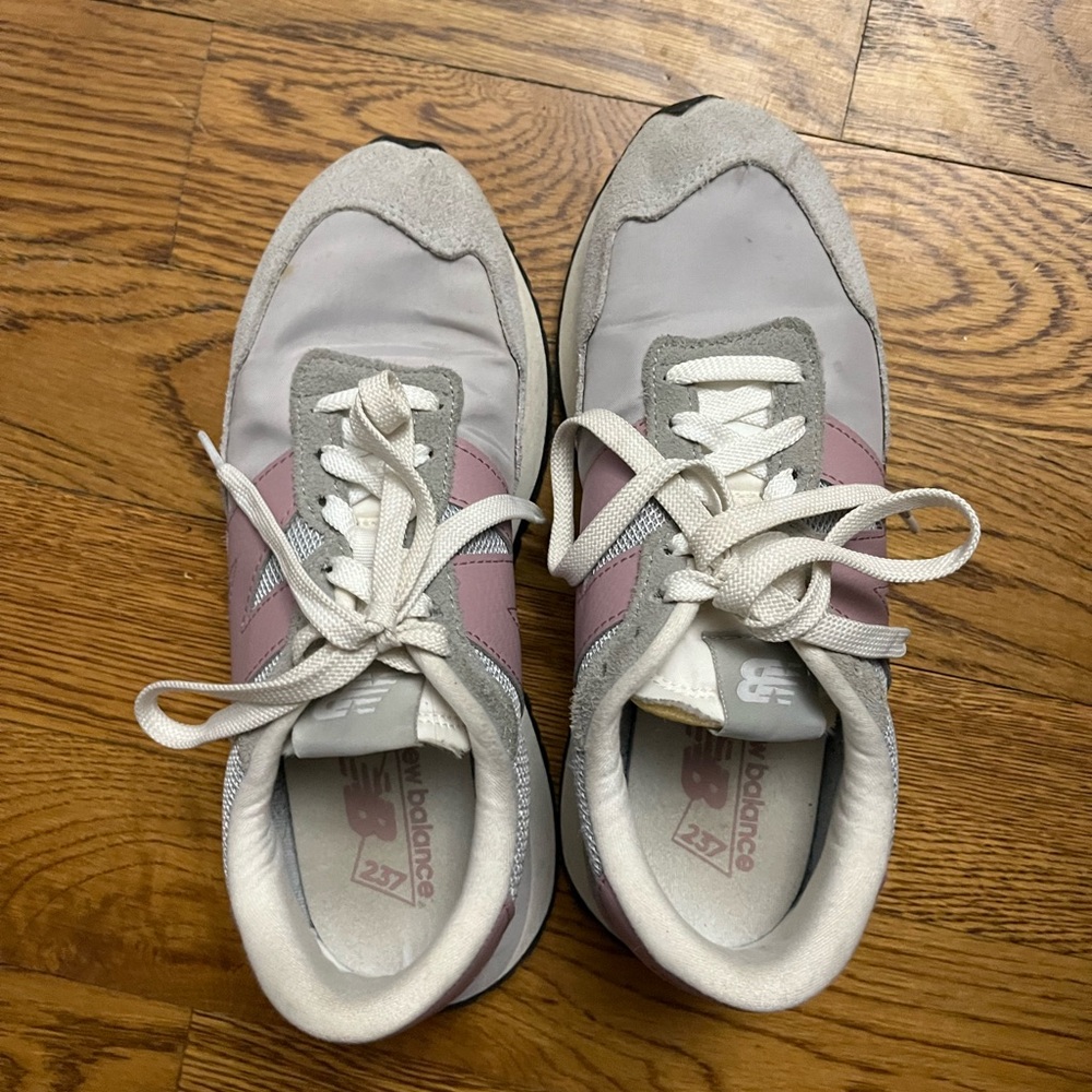 New Balance 237 - Picture 2 of 2